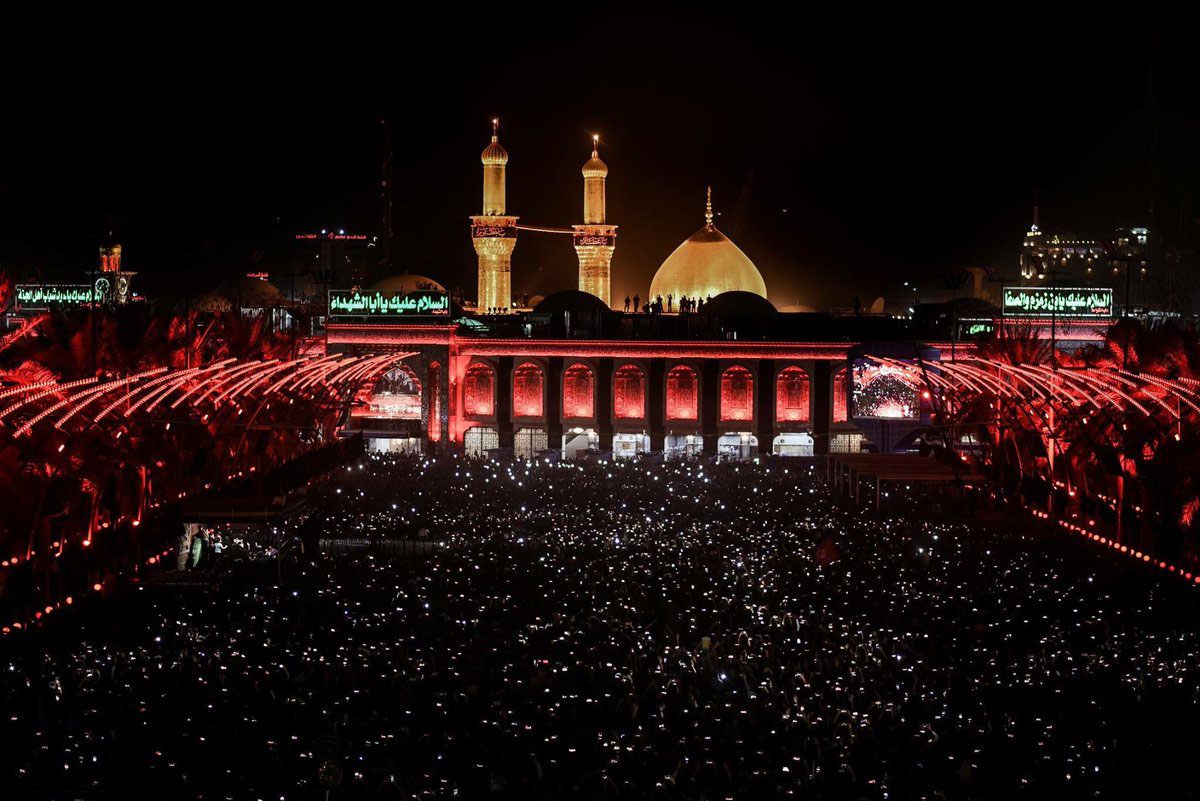 Holy-shrine-at-night